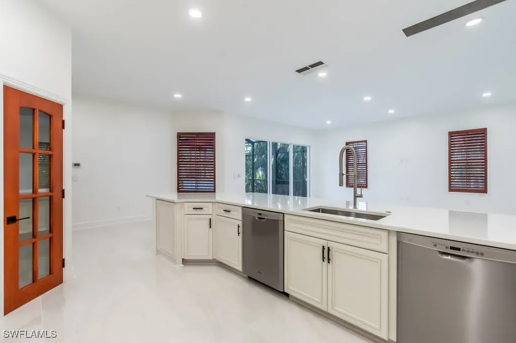 1160 8th Street S Naples FL 34102