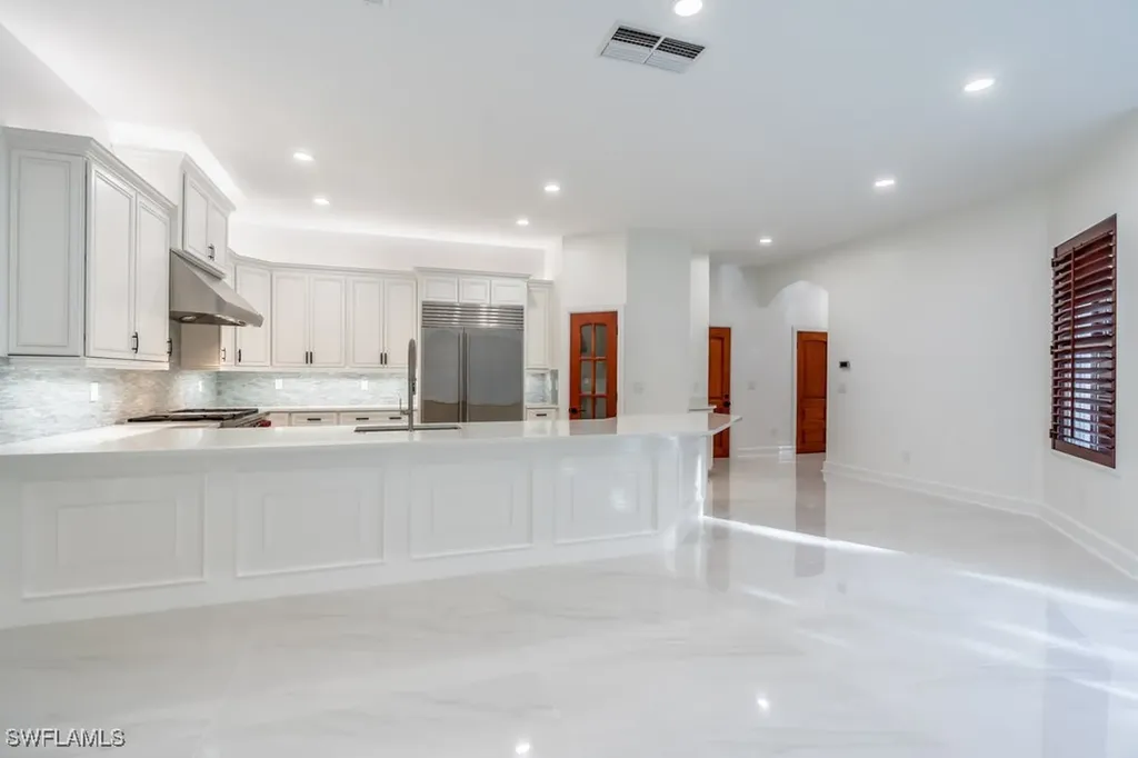 1160 8th Street S Naples FL 34102