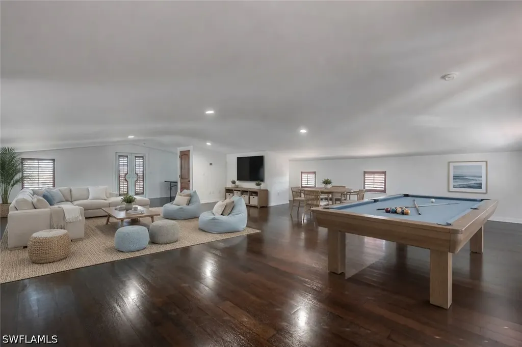 1160 8th Street S Naples FL 34102