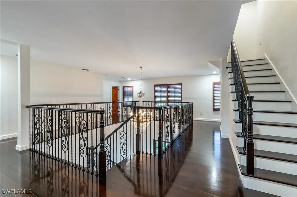 1160 8th Street S Naples FL 34102