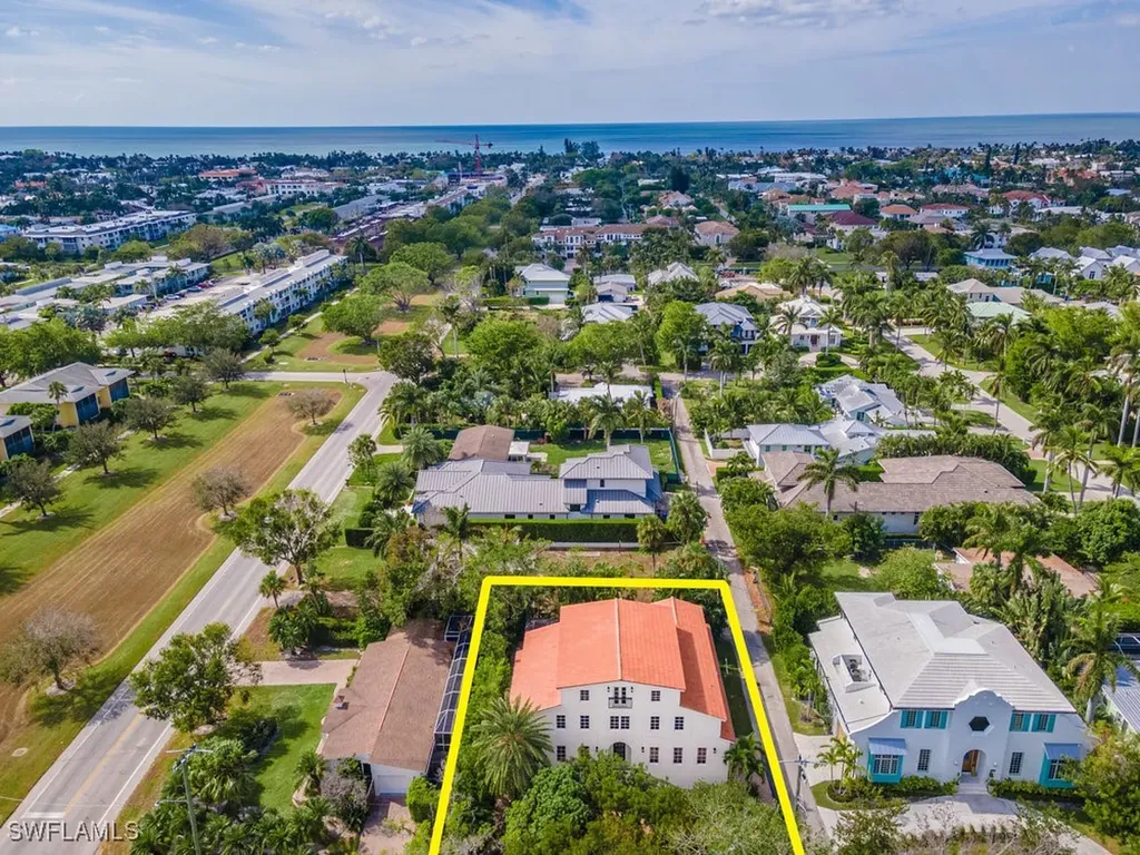 1160 8th Street S Naples FL 34102