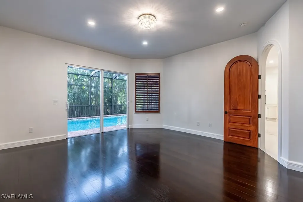 1160 8th Street S Naples FL 34102