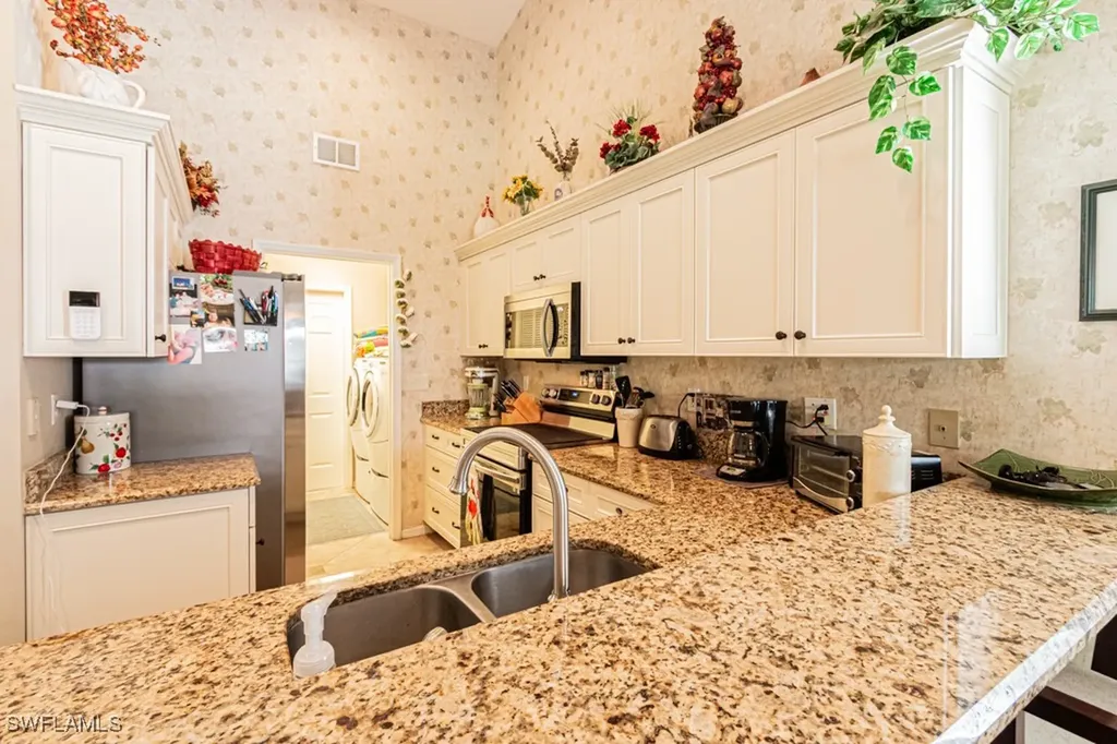 852 Belville Boulevard Naples FL 34104