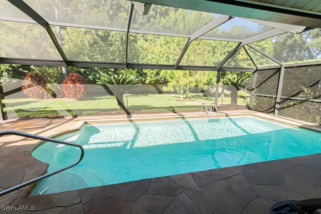 852 Belville Boulevard Naples FL 34104