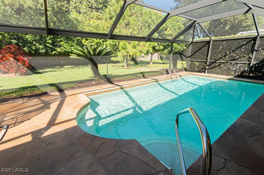 852 Belville Boulevard Naples FL 34104