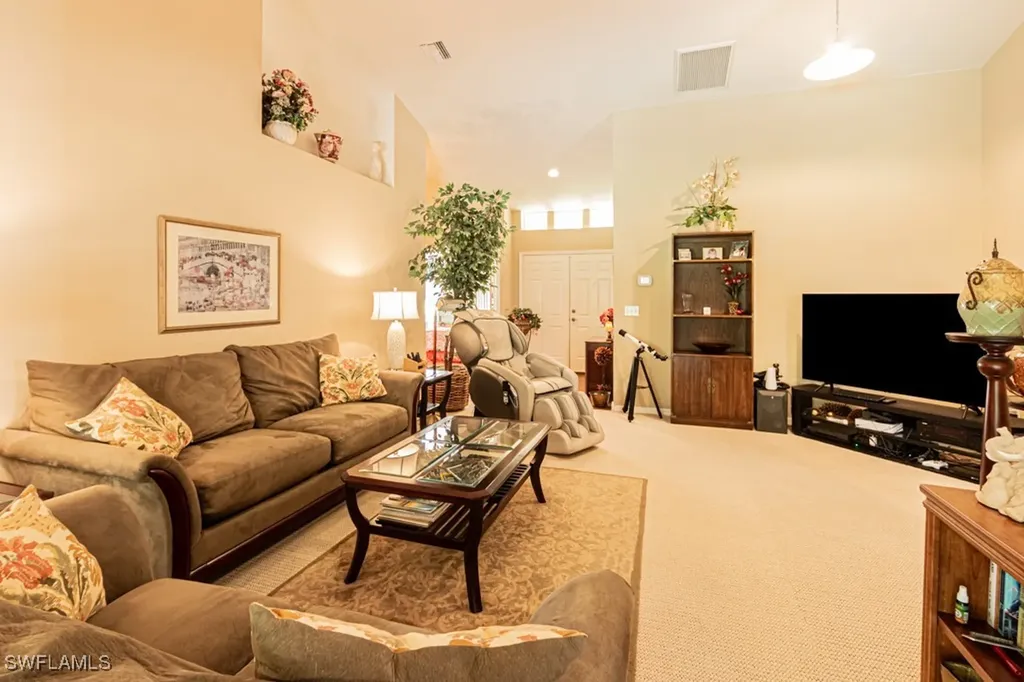 852 Belville Boulevard Naples FL 34104