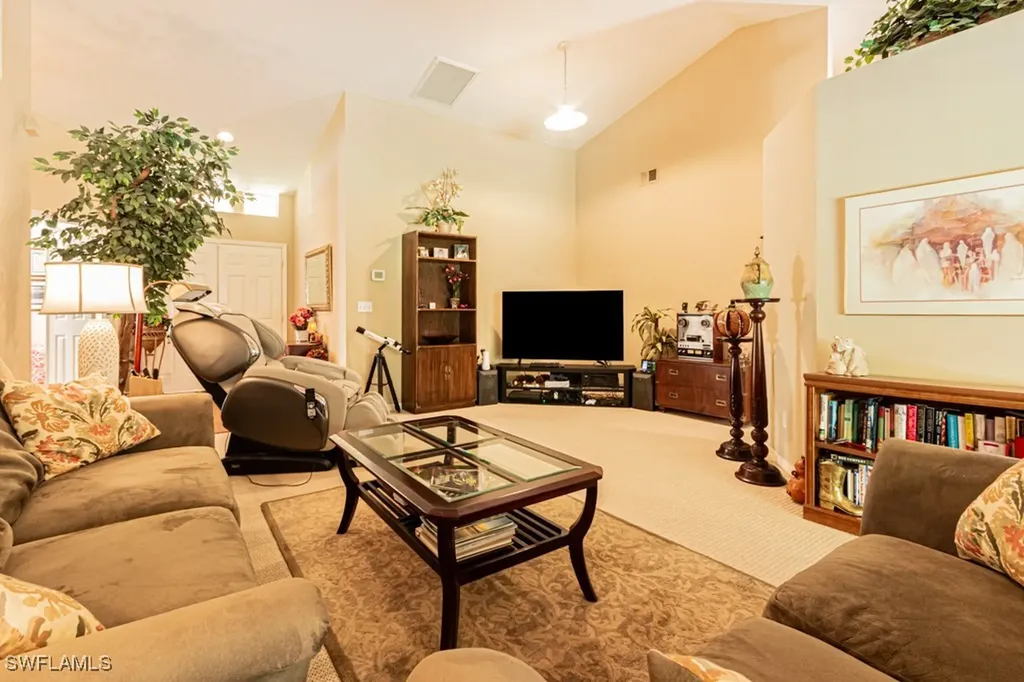 852 Belville Boulevard Naples FL 34104