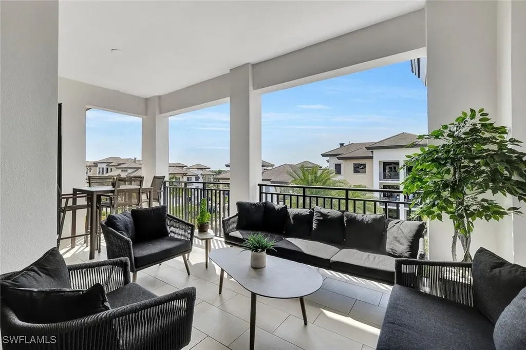 1035 3rd Avenue S Naples FL 34102