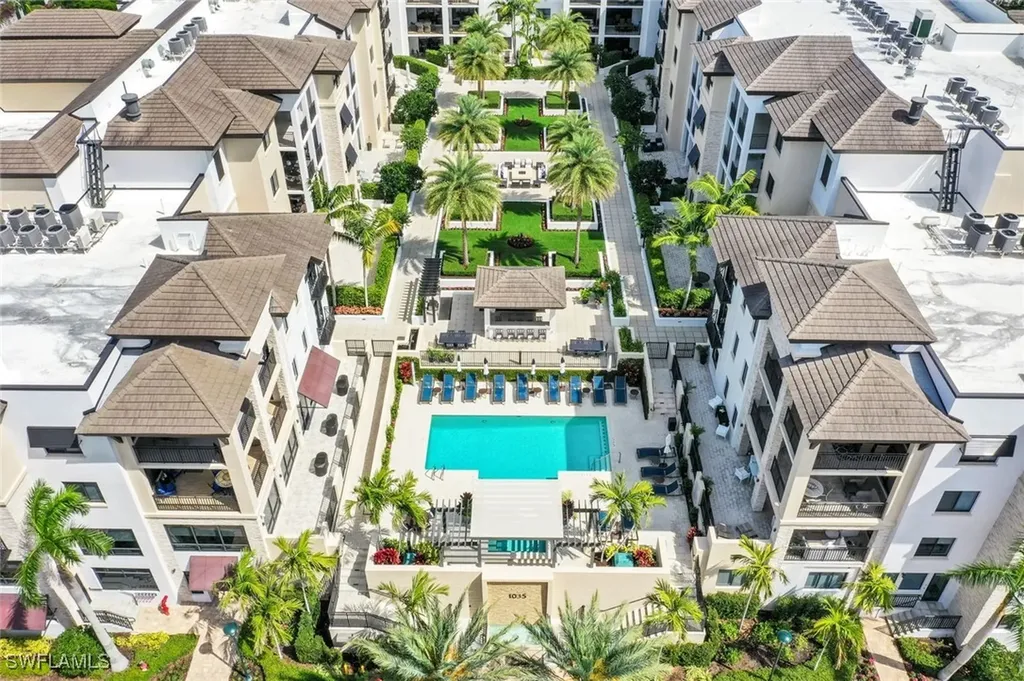 1035 3rd Avenue S Naples FL 34102