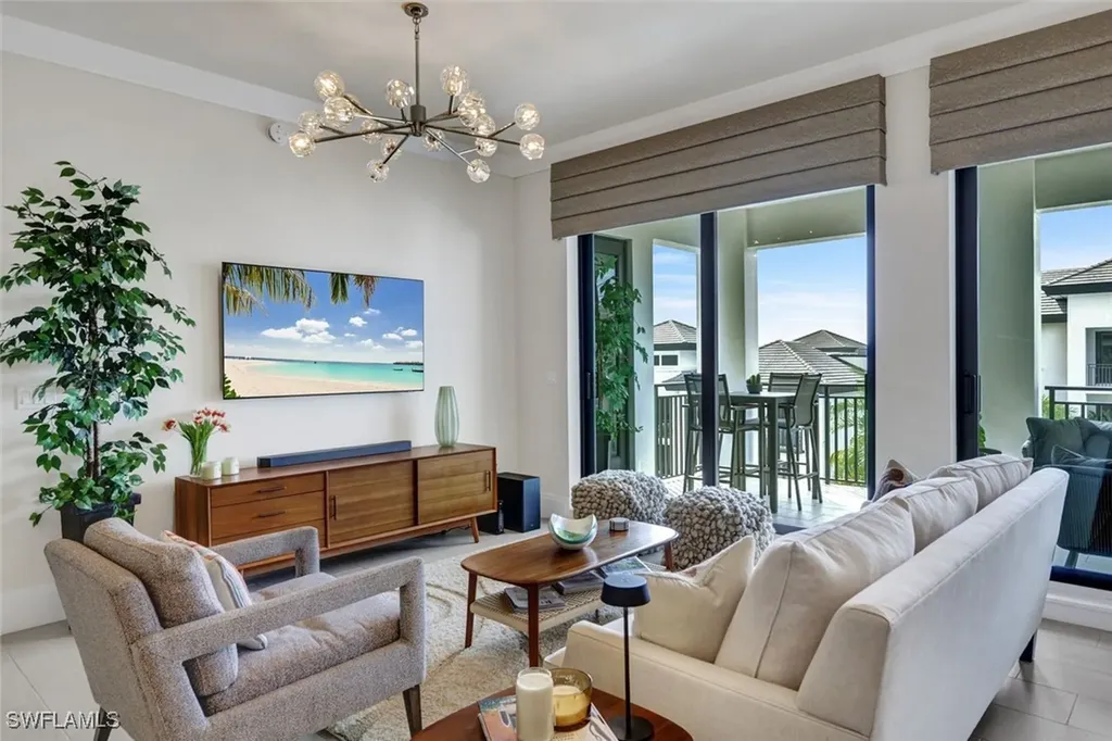 1035 3rd Avenue S Naples FL 34102