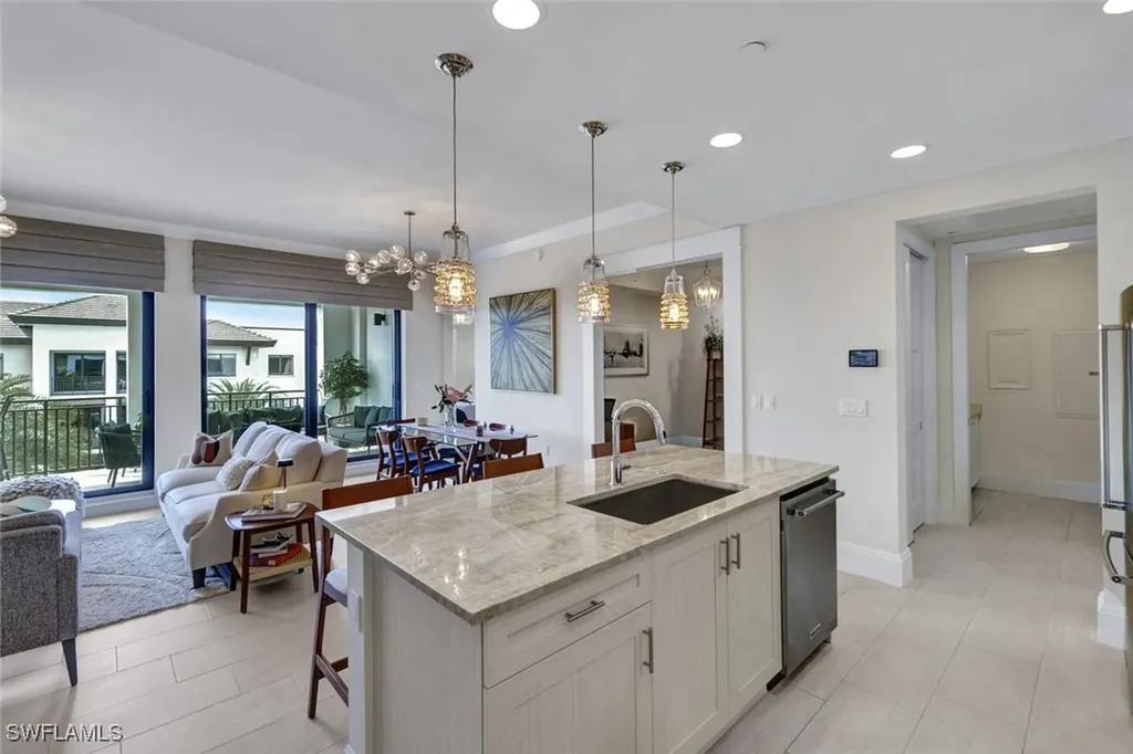 1035 3rd Avenue S Naples FL 34102