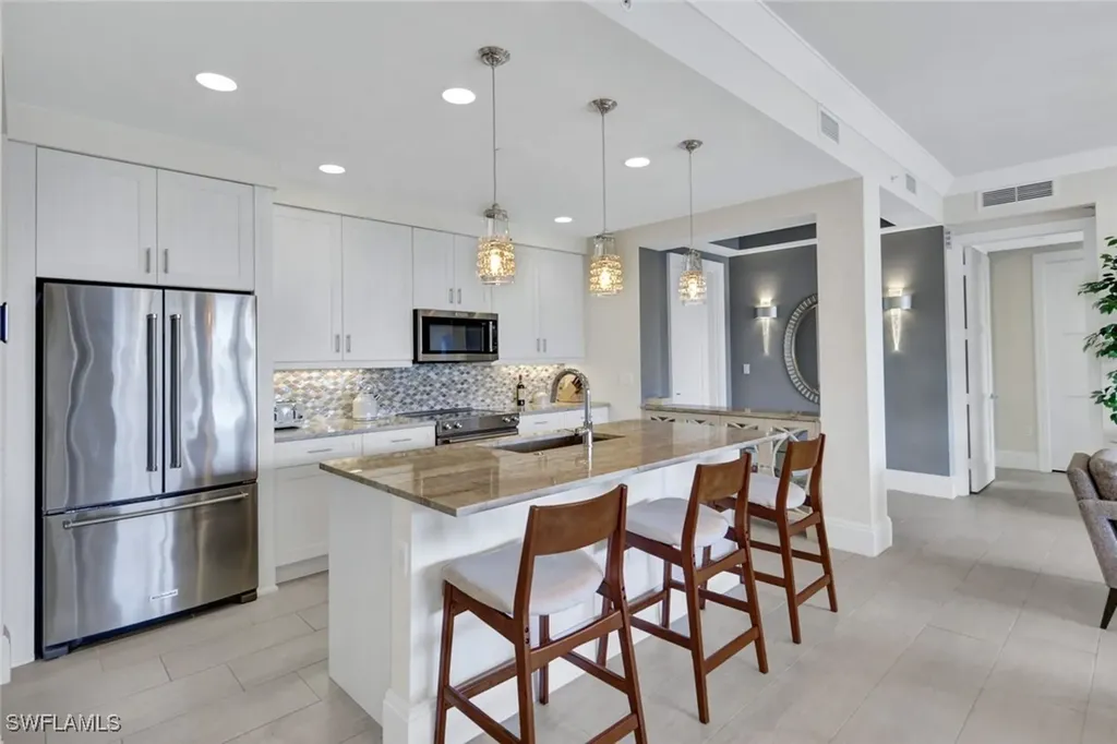 1035 3rd Avenue S Naples FL 34102