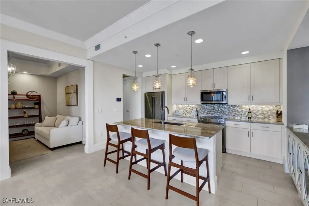 1035 3rd Avenue S Naples FL 34102