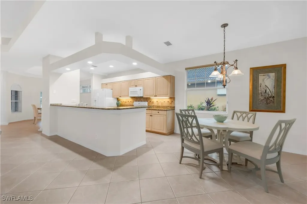 11009 Longshore Way E Naples FL 34119