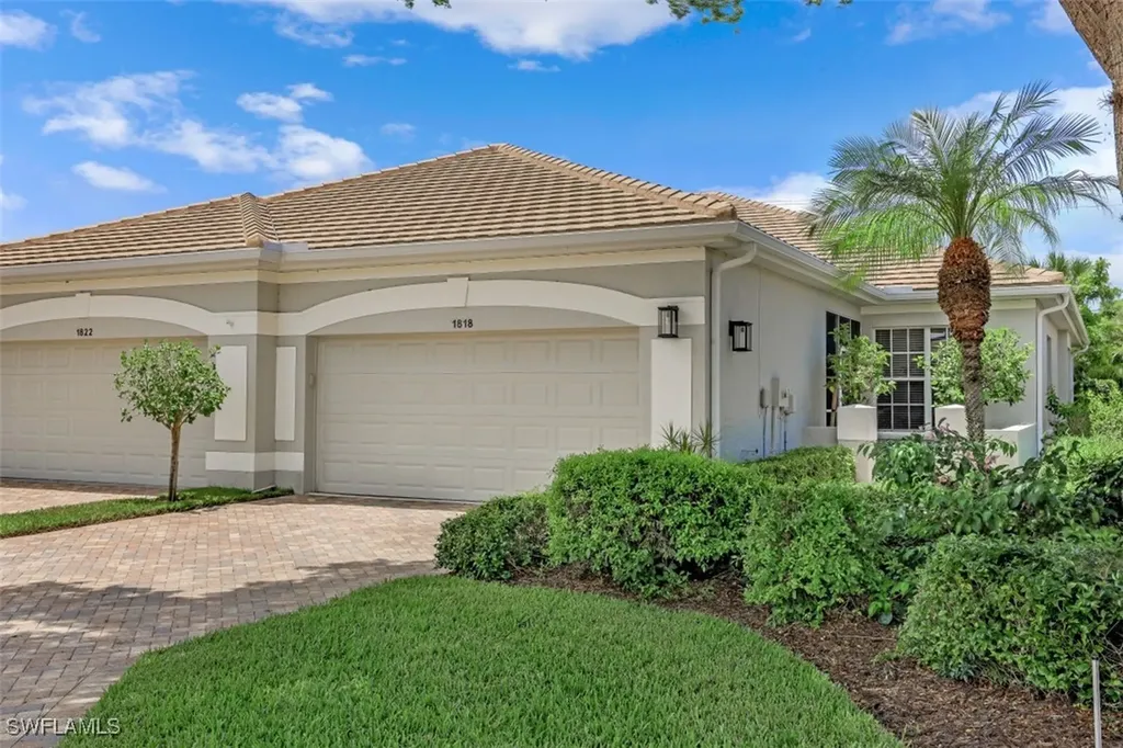 1818 Leamington Lane Naples FL 34109