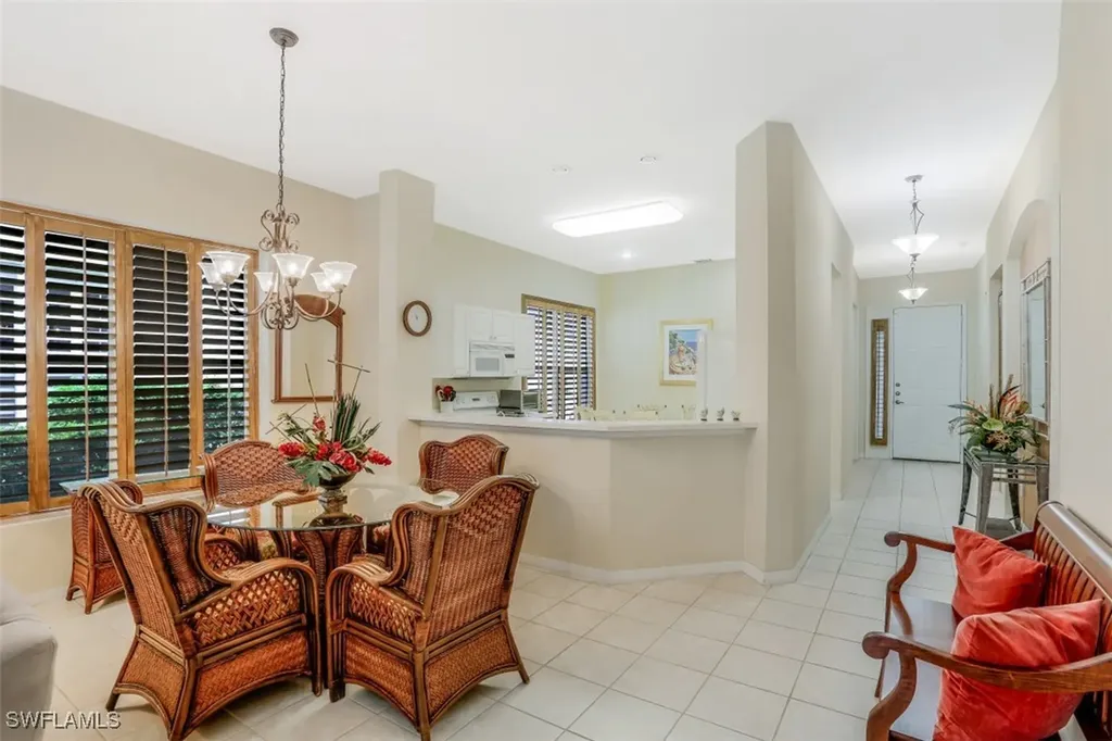 1818 Leamington Lane Naples FL 34109