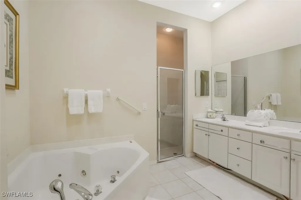 1818 Leamington Lane Naples FL 34109