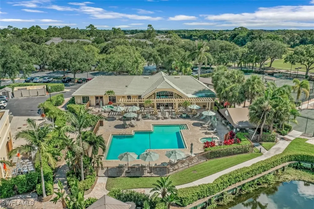 1818 Leamington Lane Naples FL 34109