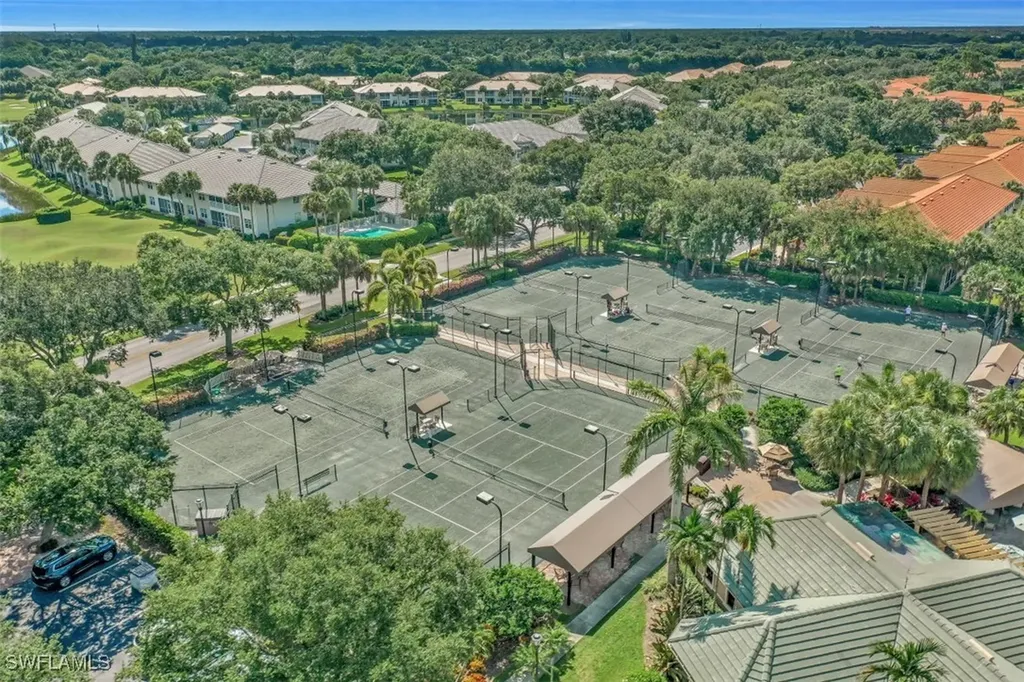 1818 Leamington Lane Naples FL 34109