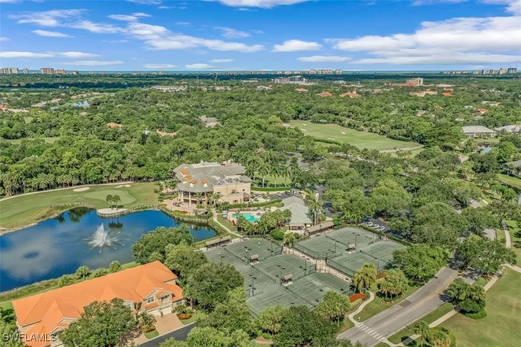 1818 Leamington Lane Naples FL 34109