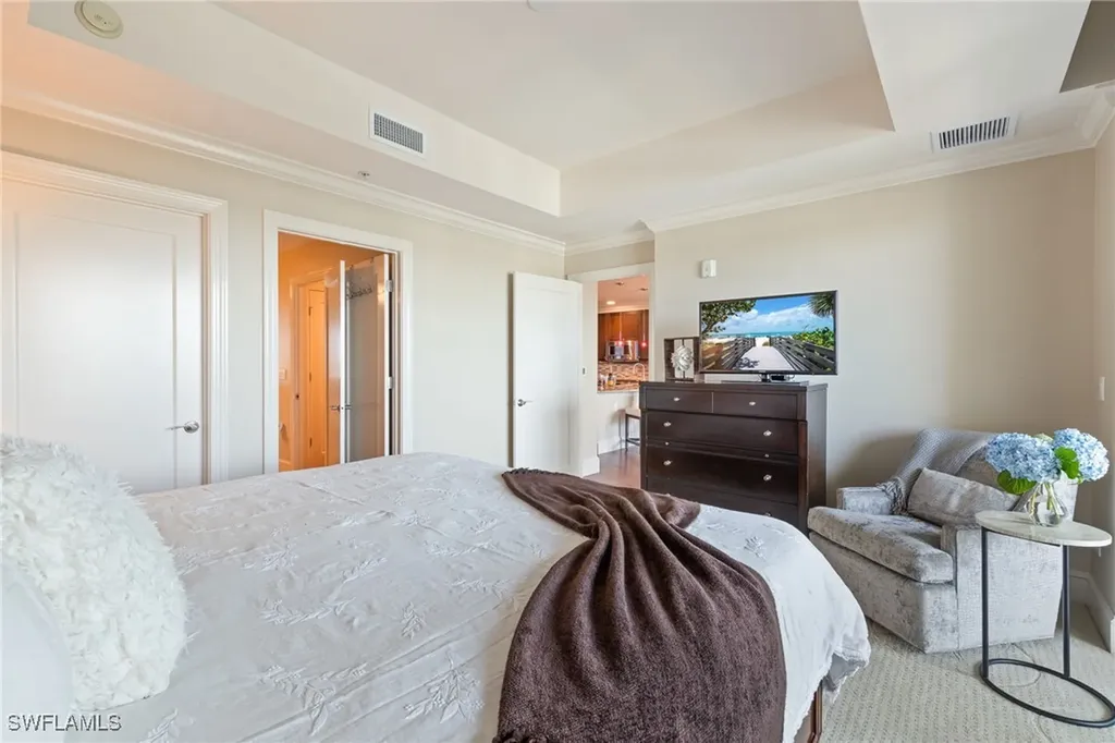 9115 Strada Place Naples FL 34108