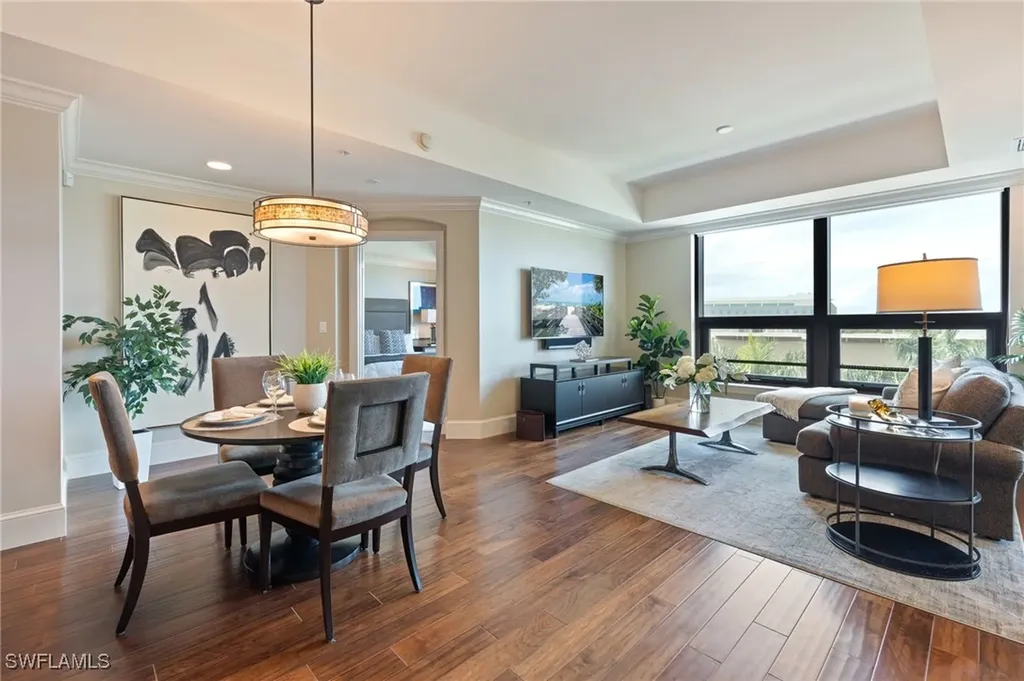 9115 Strada Place Naples FL 34108