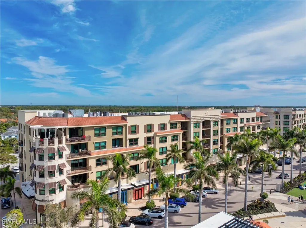 9115 Strada Place Naples FL 34108