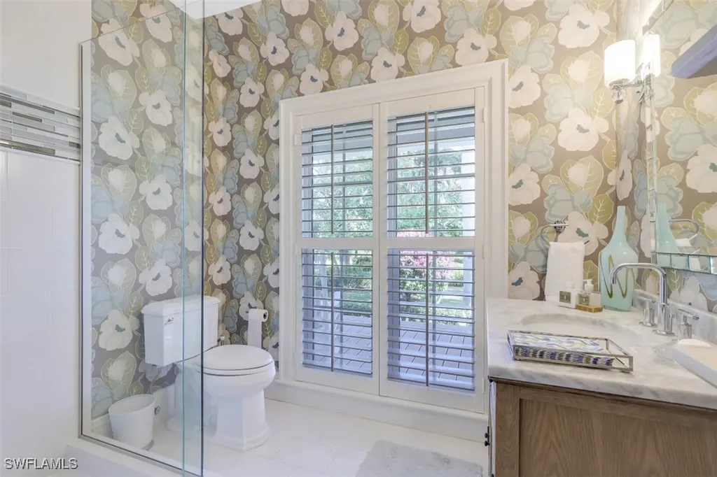 154 4th Avenue N Naples FL 34102