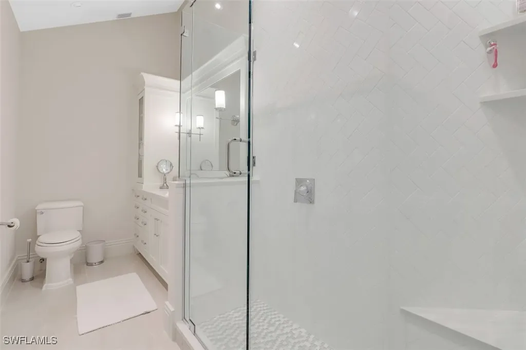 154 4th Avenue N Naples FL 34102