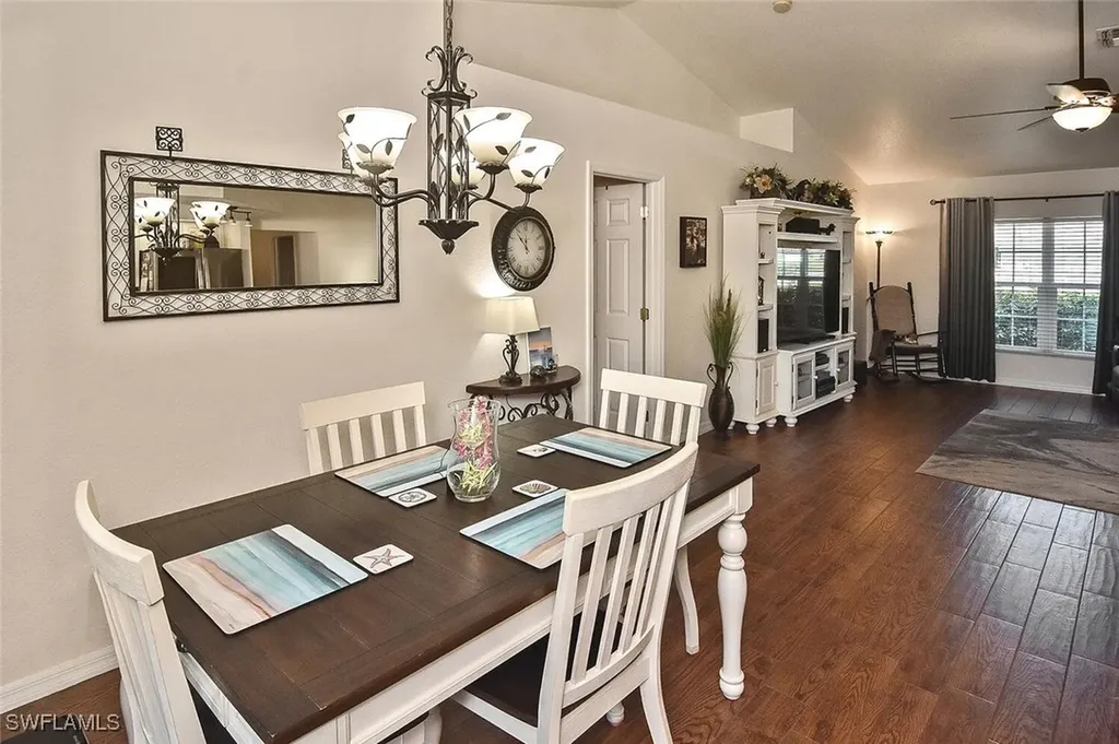425 NW 20th Place Cape Coral FL 33993