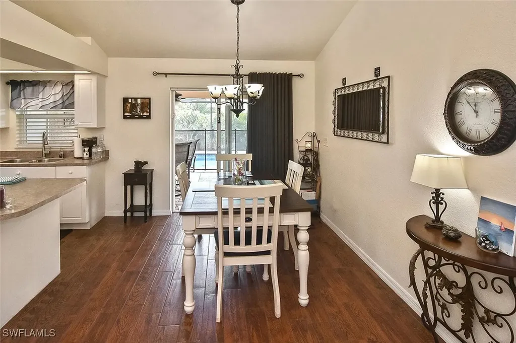 425 NW 20th Place Cape Coral FL 33993
