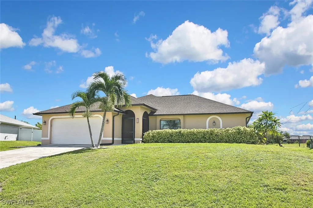 425 NW 20th Place Cape Coral FL 33993