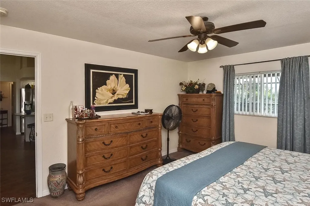 425 NW 20th Place Cape Coral FL 33993
