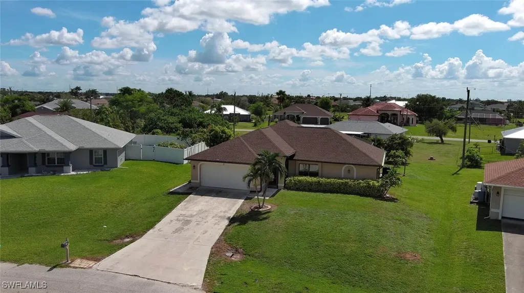 425 NW 20th Place Cape Coral FL 33993