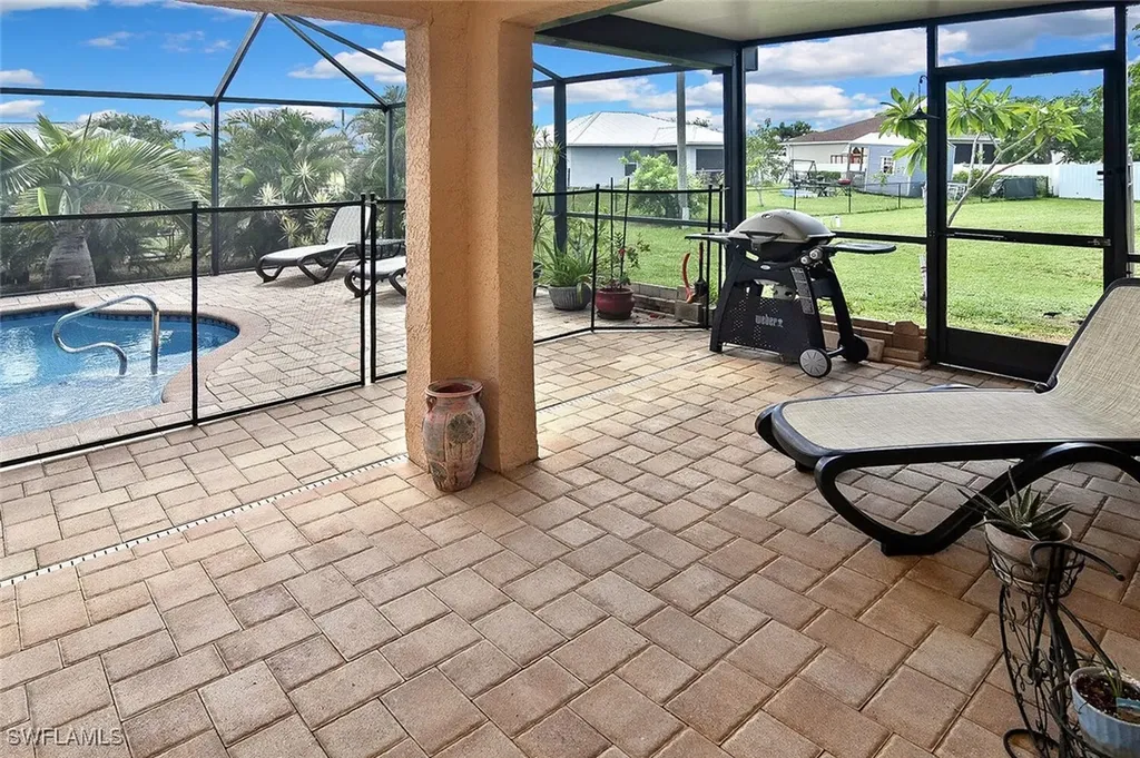 425 NW 20th Place Cape Coral FL 33993