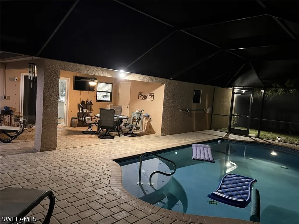 425 NW 20th Place Cape Coral FL 33993