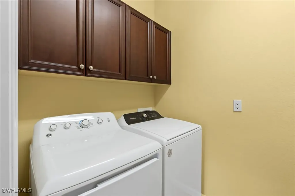 6689 Alden Woods Circle Naples FL 34113