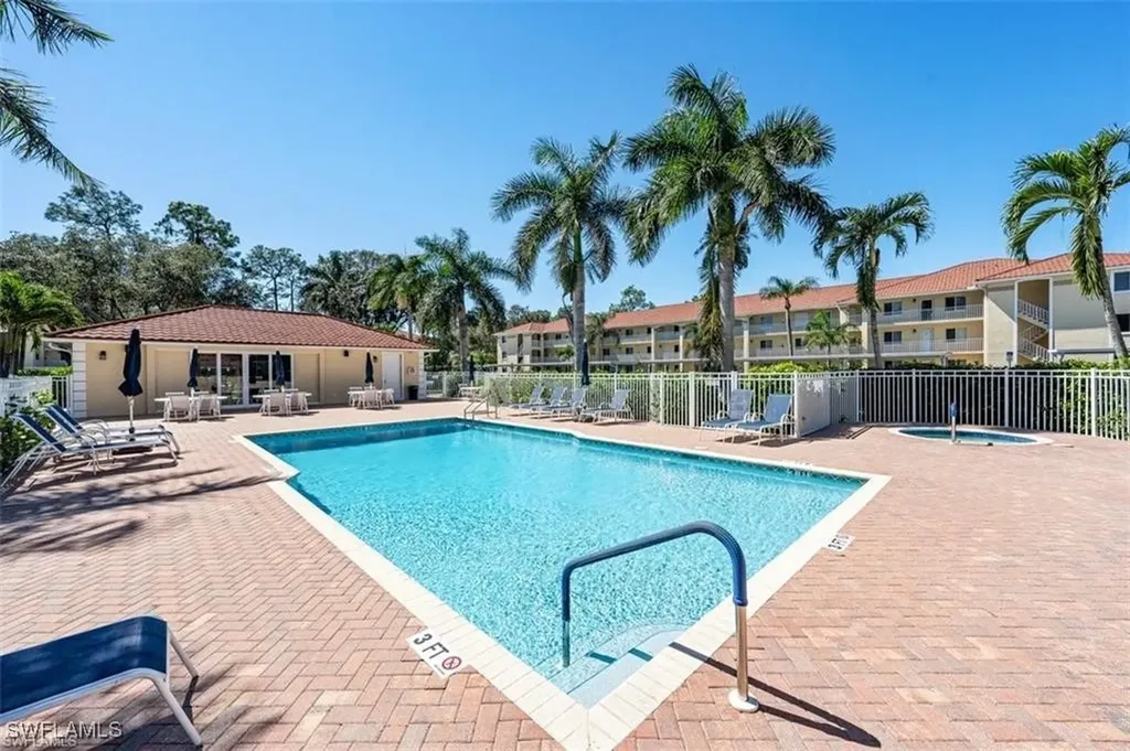3655 Amberly Circle Naples FL 34112