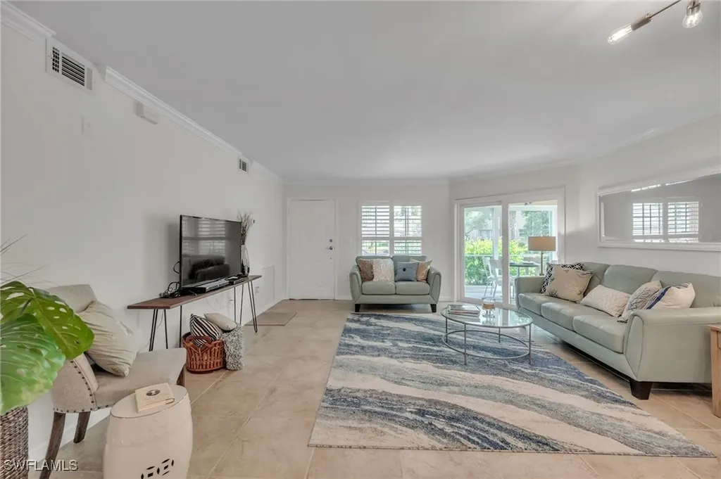 5633 Turtle Bay Drive Naples FL 34108