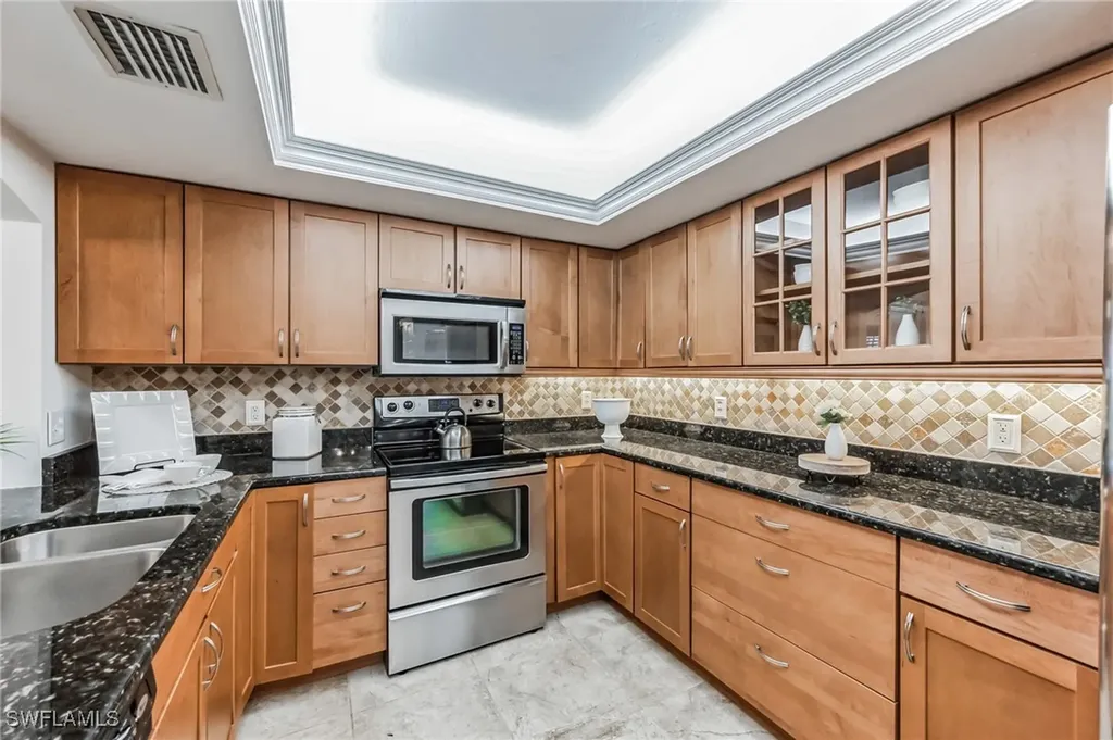 5633 Turtle Bay Drive Naples FL 34108