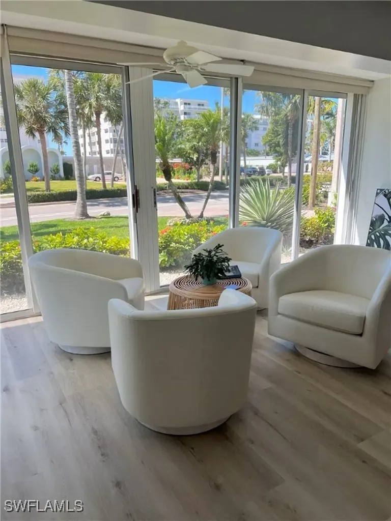1910 Gulf Shore Boulevard N Naples FL 34102