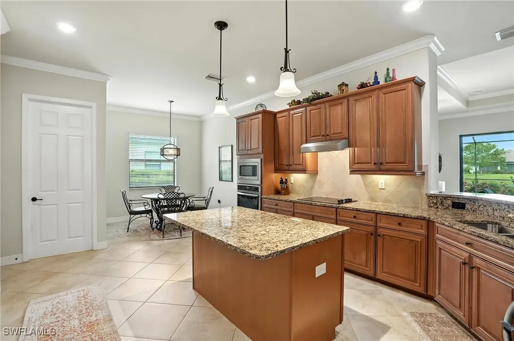 28089 Wicklow Court Bonita Springs FL 34135