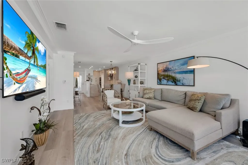 2121 Gulf Shore Boulevard N Naples FL 34102