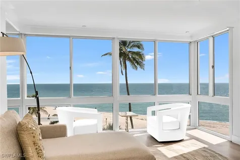 2121 Gulf Shore Boulevard N Naples FL 34102