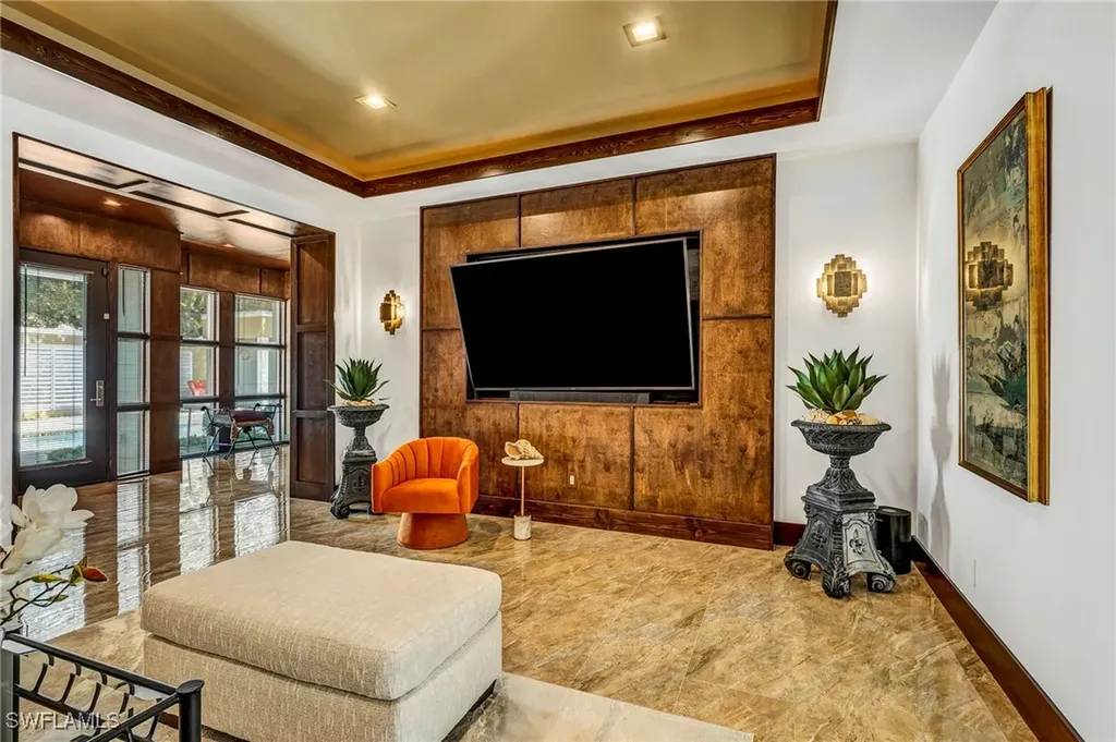 6908 Lone Oak Boulevard Naples FL 34109