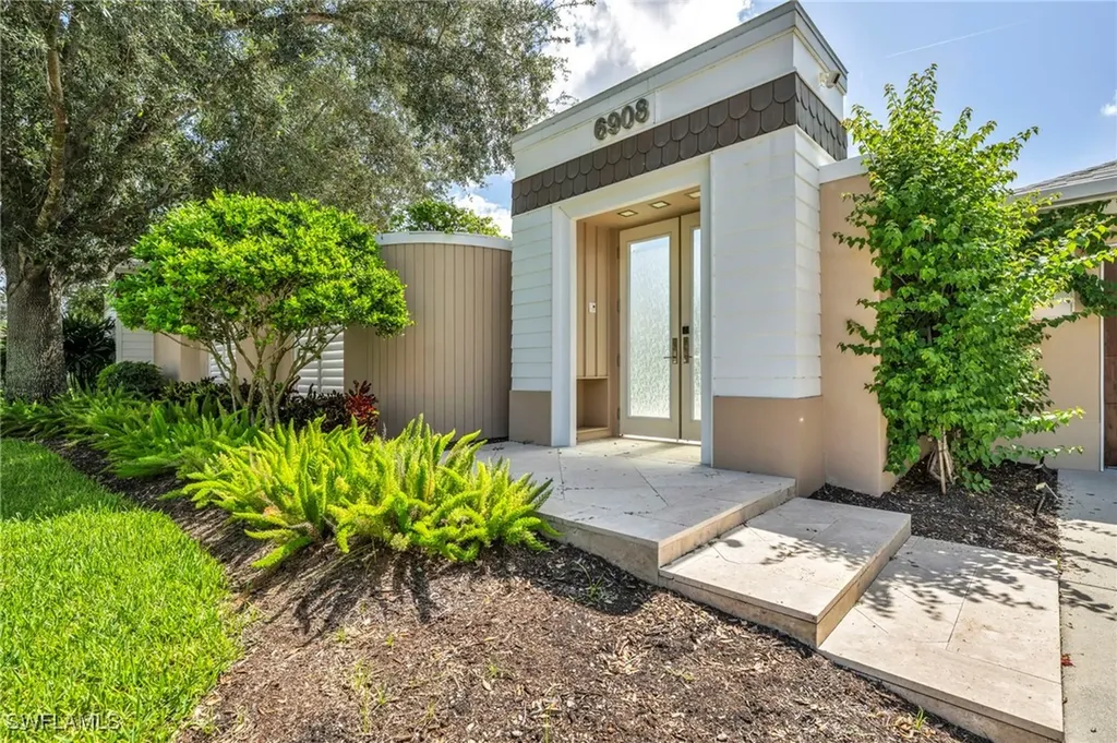 6908 Lone Oak Boulevard Naples FL 34109