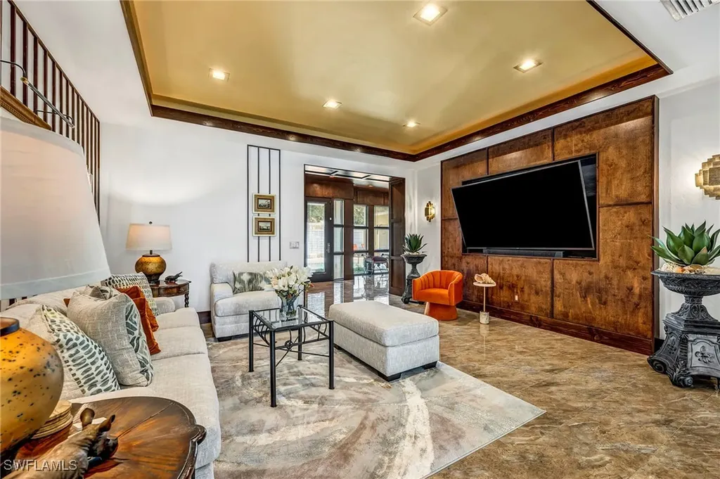 6908 Lone Oak Boulevard Naples FL 34109