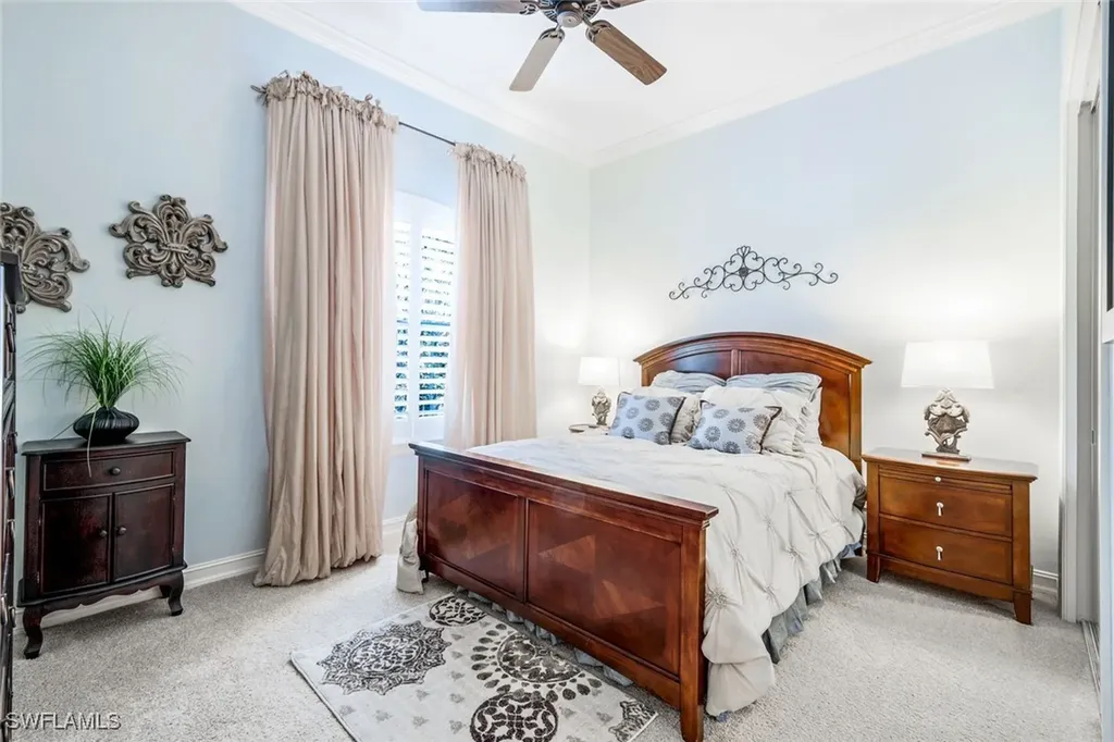 2826 Tiburon Boulevard E Naples FL 34109