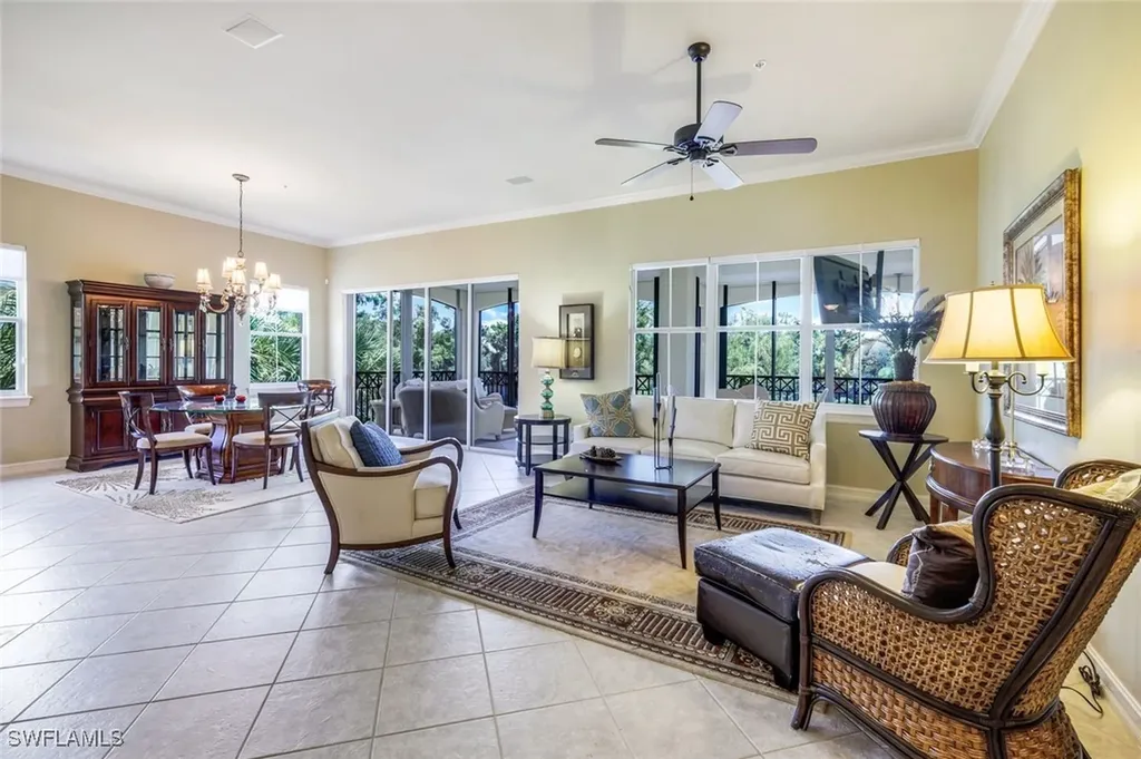 2826 Tiburon Boulevard E Naples FL 34109