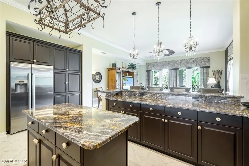 2826 Tiburon Boulevard E Naples FL 34109